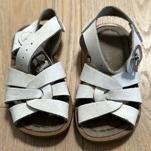 Saltwater sandals